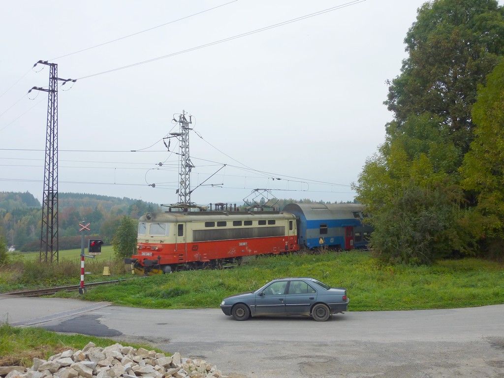 242 246-7 + Bmto + BDsee jako Os 8313, Potky-irovnice, 10.10.09