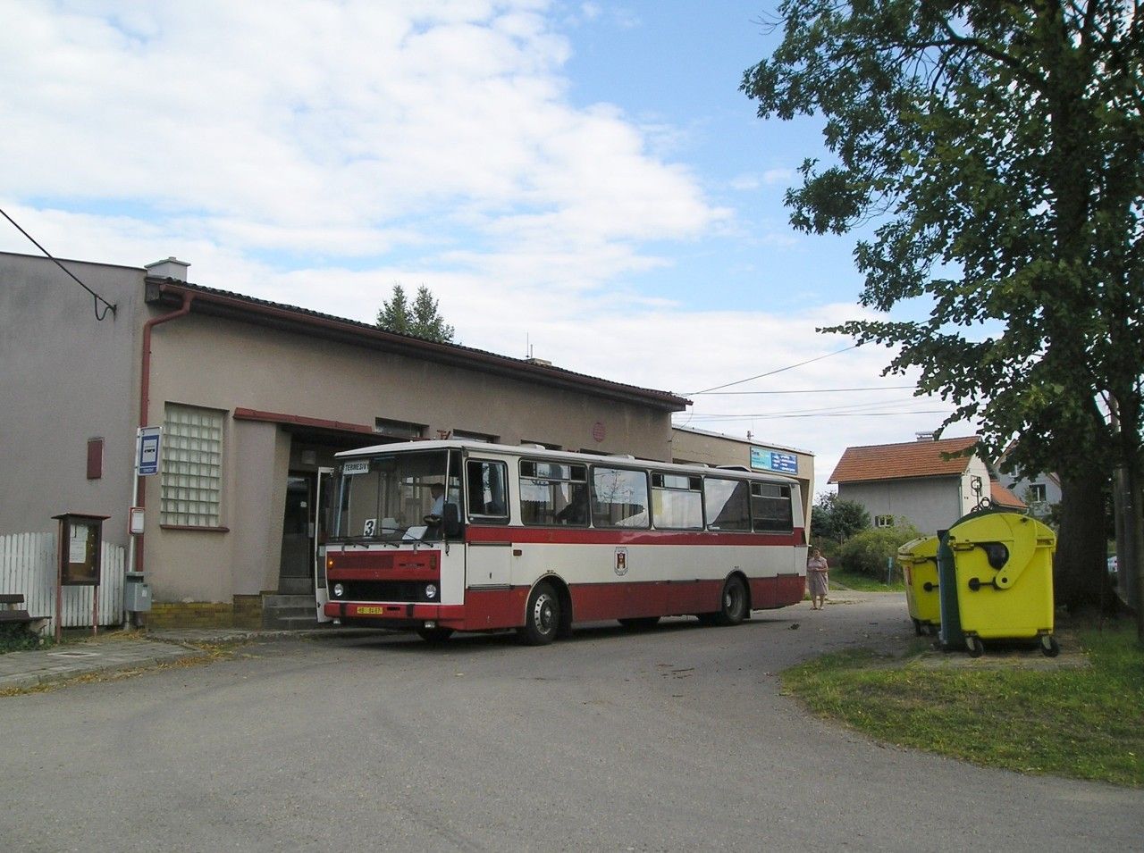 Ndhern zachoval B732 HB 84-67 na konen linky 3 v obci Termesivy.