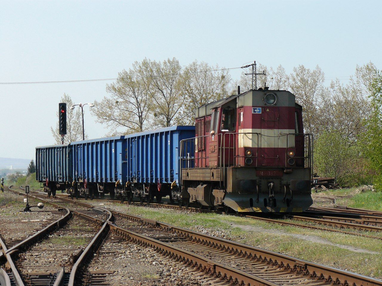 742 082-1 Holeov(Mn 81055,20.4.2009-foto:M.Nesrsta)