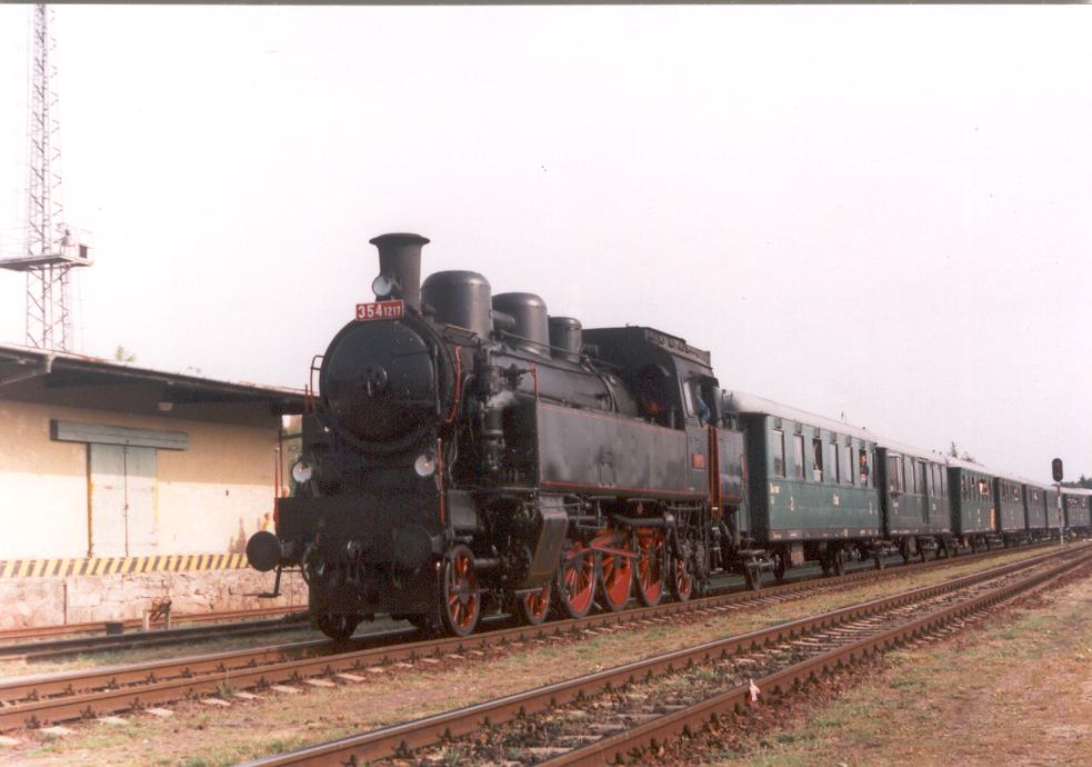 354 1217    r.2000   Znojmo