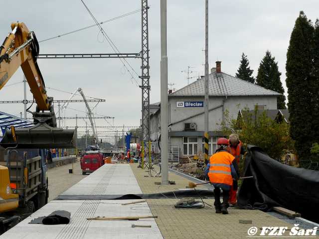 prava zeminy vpravo a poloen desky na prvnm nstupiti