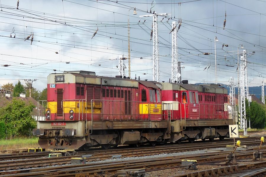 742.102+742.263, Valask Mezi, 12.10.2011, foto: Dobi Ji