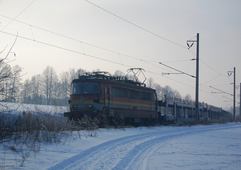 240.035 + 20 przdnch autovoz -  Rodvnov-Jaroov n. Ne., 18.12. 2010