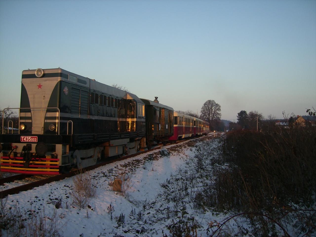 T435 003 odjd smr Kosova Hora a Sedlany