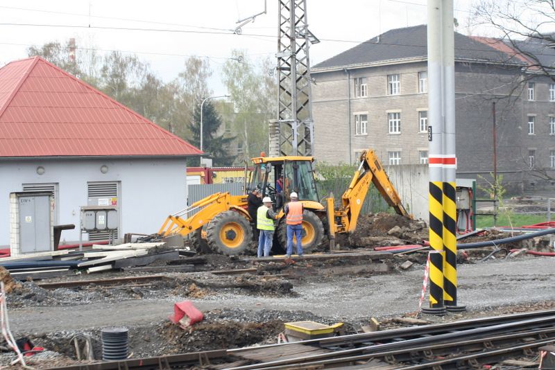 Pestoupeno, jedem dl. lut jaro na eleznici me vypadat i jinak.