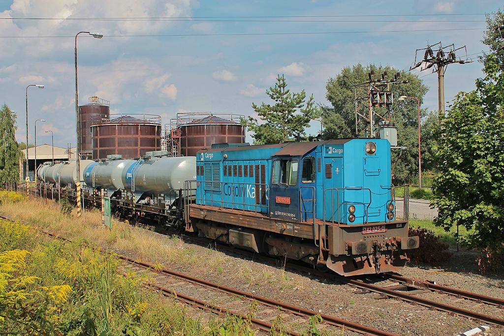 742.025 posunuje na vlece Hanvka (30.8.2013)