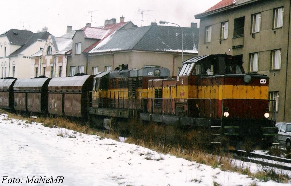 735 241 a 742 170 - jedna z poslednch jzd dne 28.12.1999 MB - msto