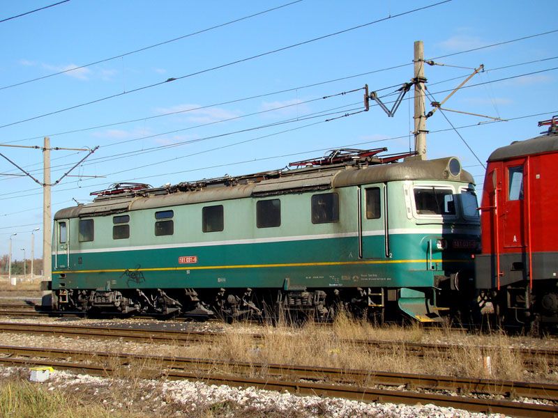 181.031-6 / Warszawa era / 11.11.2011