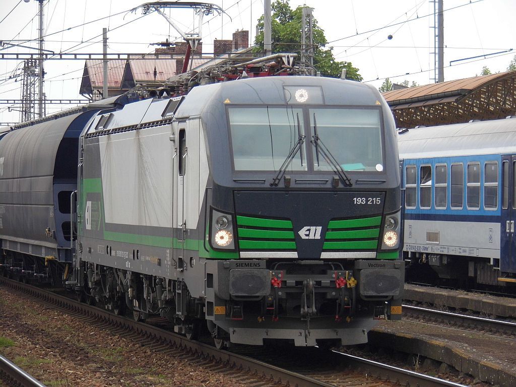 193 215 Lys nad Labem (24. 5. 2015)