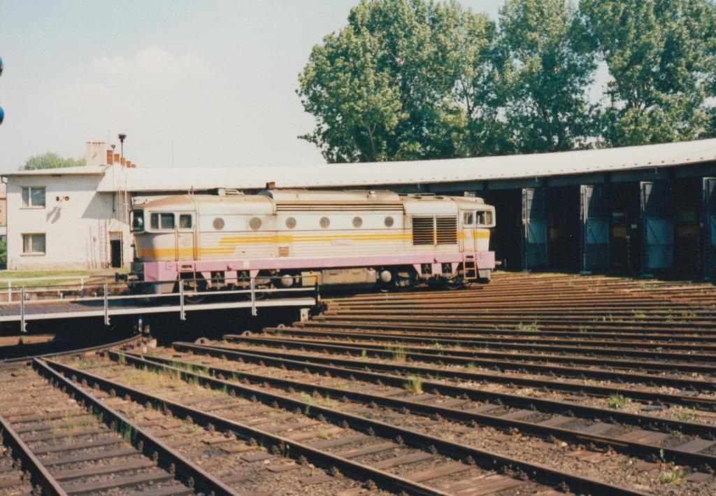 753 049-6 (ex3260) Krnov 11.6.1997