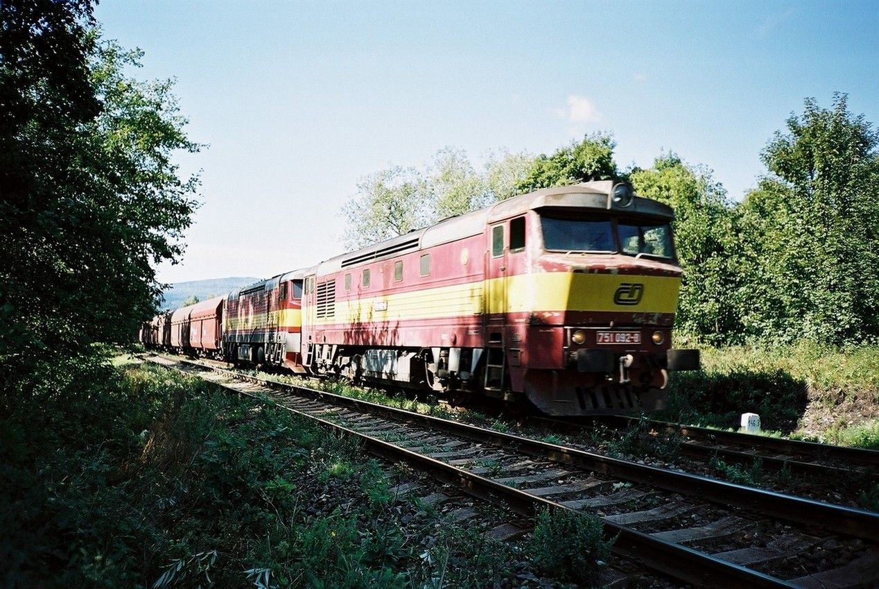 751.092+184 v nkv od K.V. na Chom. u zast. Kotvina, 15.8.2003