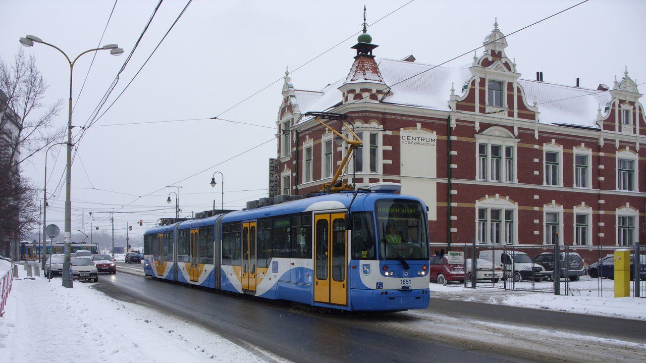 Z dob, kdy v tomto mst byl opravdu siln provoz tramvaj