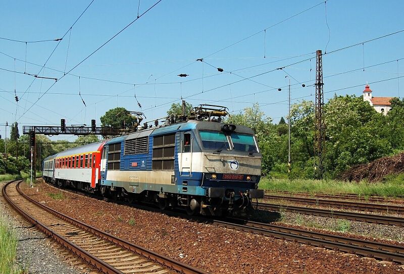 350.019 Bratislava Lama 19.05.11 EC 273