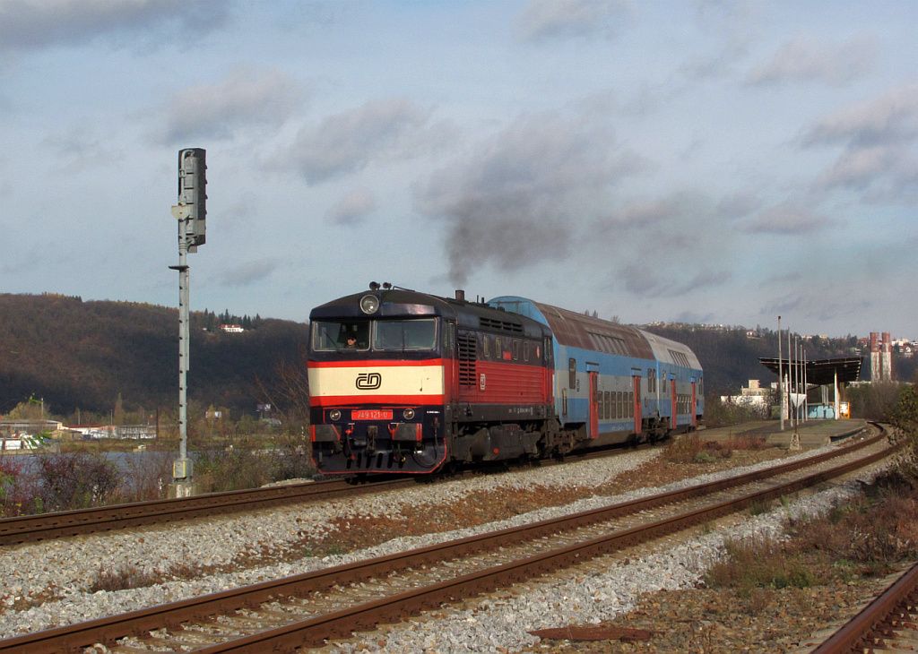 749.121, Os9057, Praha-Modany zastvka, 10.11.2013