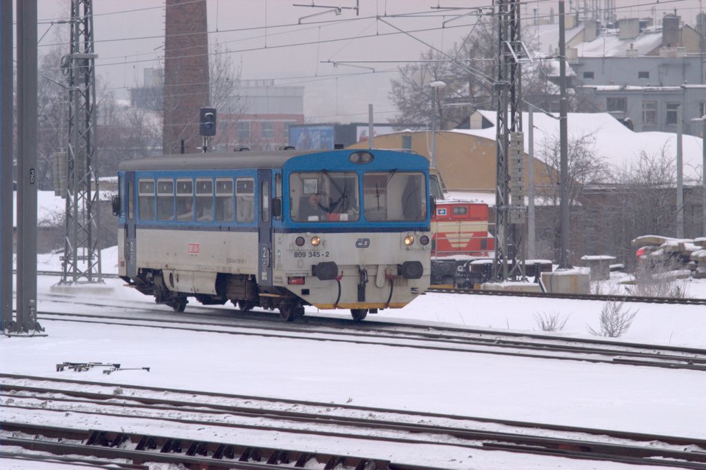 809 345-2  Os12169  linka S41  Praha Libe