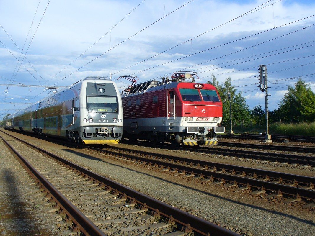 471 051 R 1540 OLE + 350 003 EC 272 JAROSLAV HAEK, Kostnice 7.6.2009