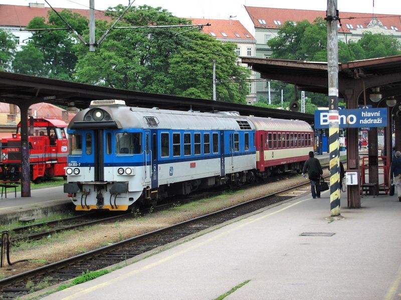 Brno hl. n. Z TR do Brna za 1 h 6 min., v. 2 min. ekn na ki. v Nmti :-)