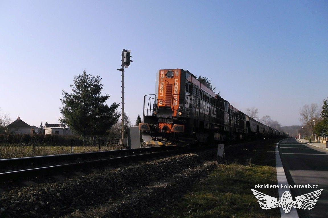 741 517-7 + 518-5 (do Knmosta), Bakov nad Jizerou (17.3.2016)