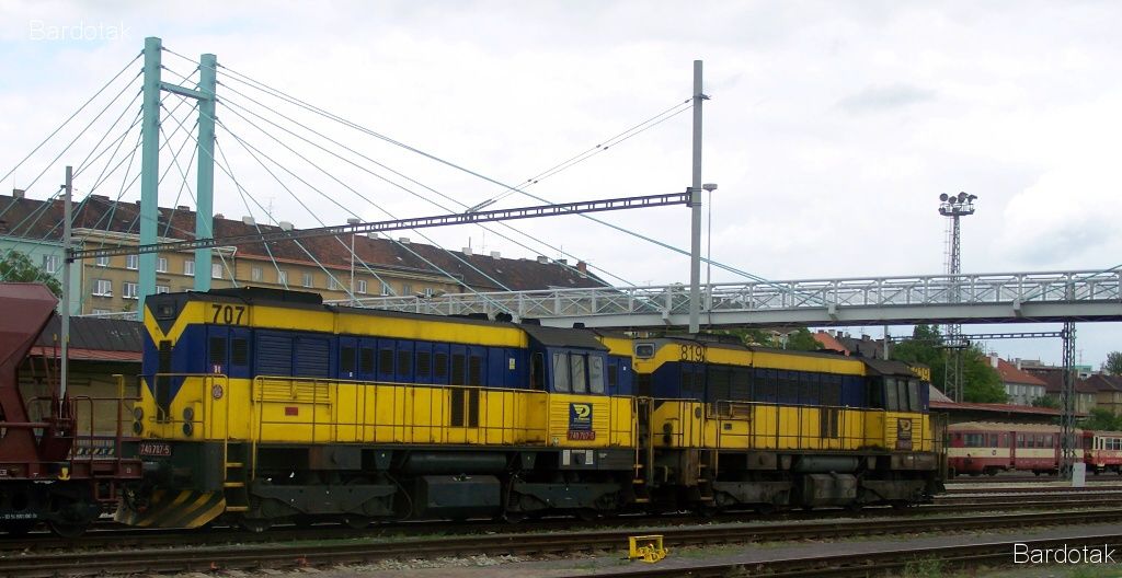 740 819+707 OKD Znojmo 4.5.2009 v detailu