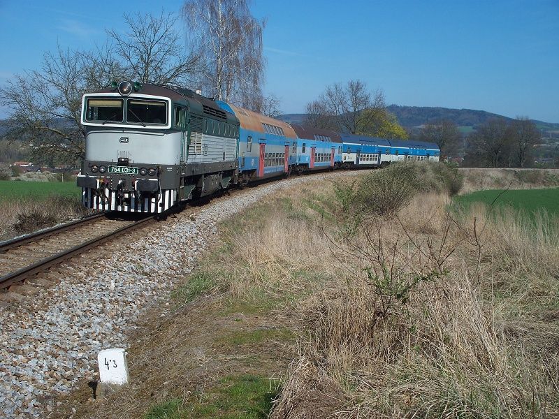 754 031-3 Po n/S. - Po-Svrov (19.4.2015) - Os 9062