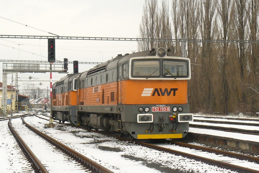 753 703-8+753 723-6 Huln(5.12.2012,foto-Ale Krka)