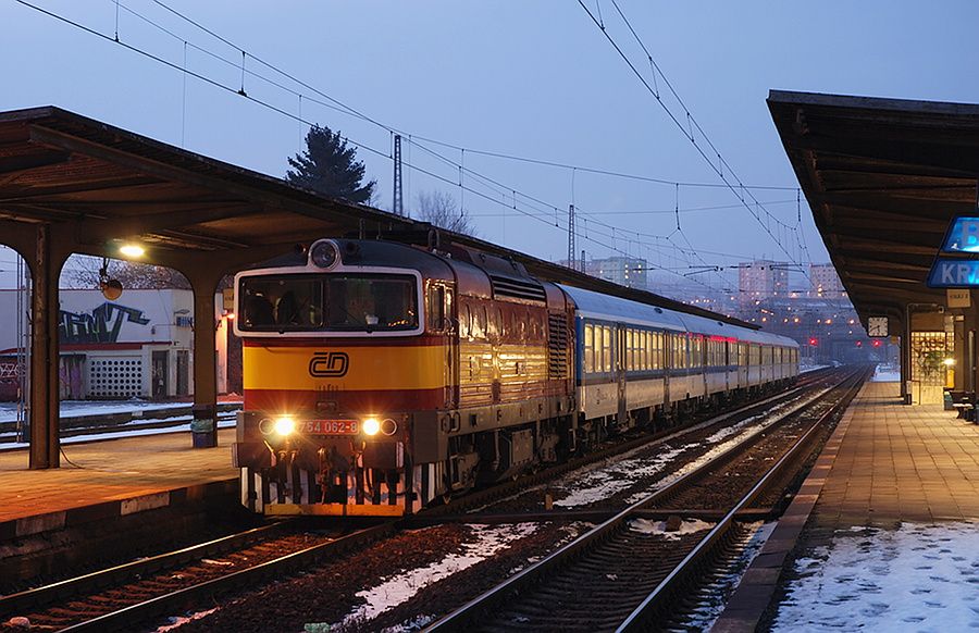 Sp1637 v ele se 754.062+5 voz ,v Brv - Krpoli ,dne  16.2.2013