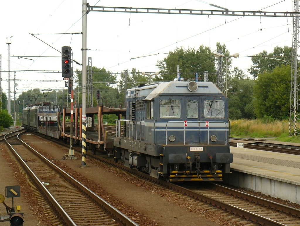 720 114-8 Huln(4.7.2011,foto-Ale Krka)