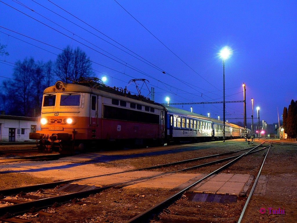 242.215 - R662 - st.J.Hradec - 20.12.2013