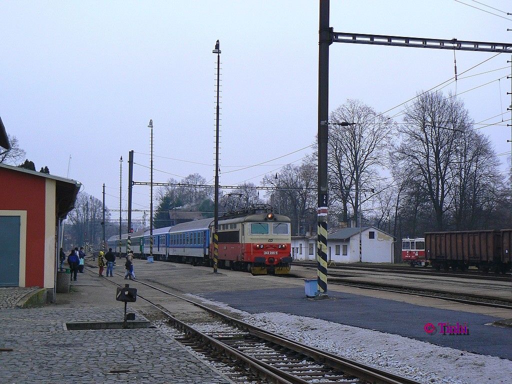 242.266 - R667 - st.J.Hradec - 20.12.2013