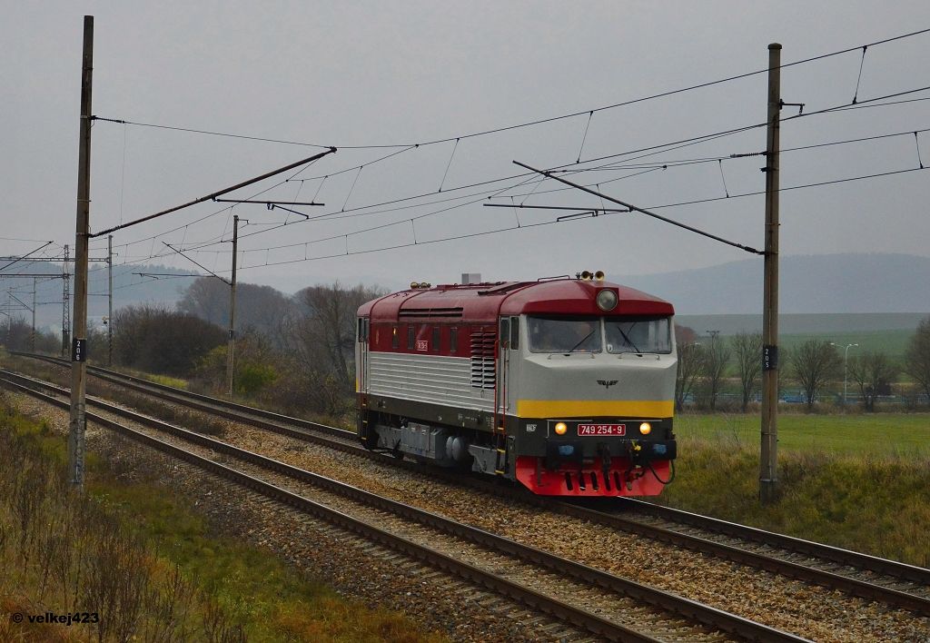 749.254-9 Lv 52032 Brno doln - Tinov 17.11.17 aneb proti sprvnmu smru to jde taky :D 