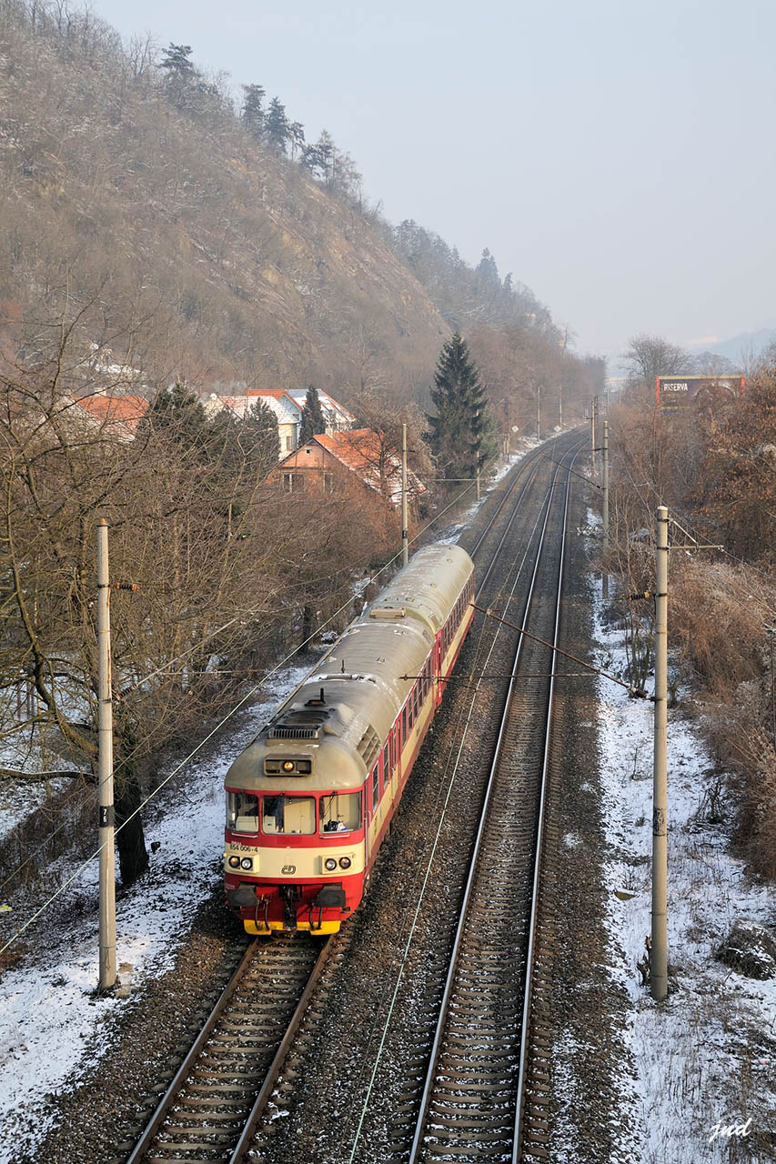 854 006 Pha Smchov-Chuchle 26.1.2014.jpg