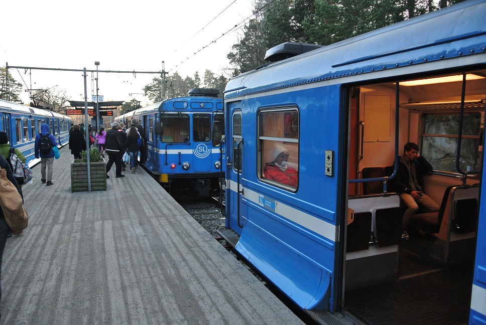 Stanice Igelboda - setkn 3 vlak - 2 na hlavn trati a pendlu do jin vtve