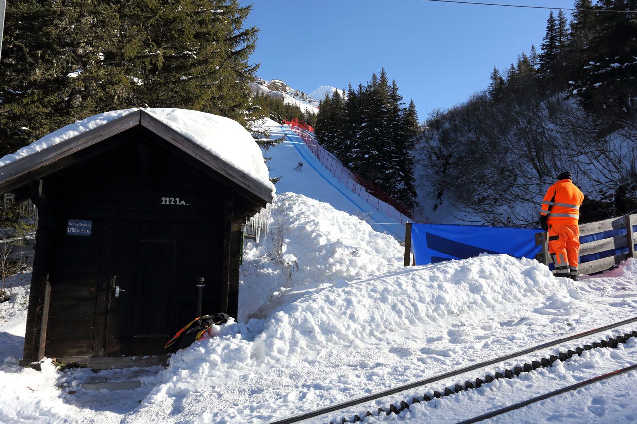 Drn zzenec sleduje zvodnky podjdjc tra, 13. 1. 2018