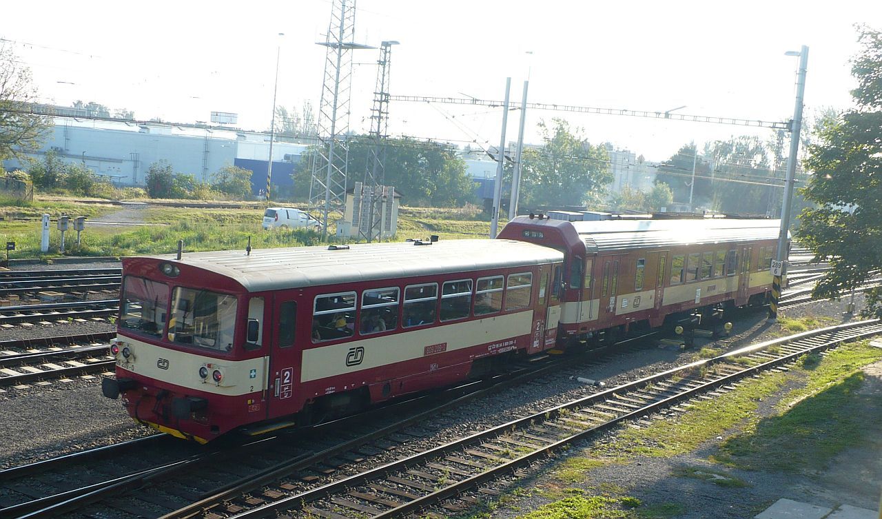 843021 na zeslen vl. 23458 do Hradce