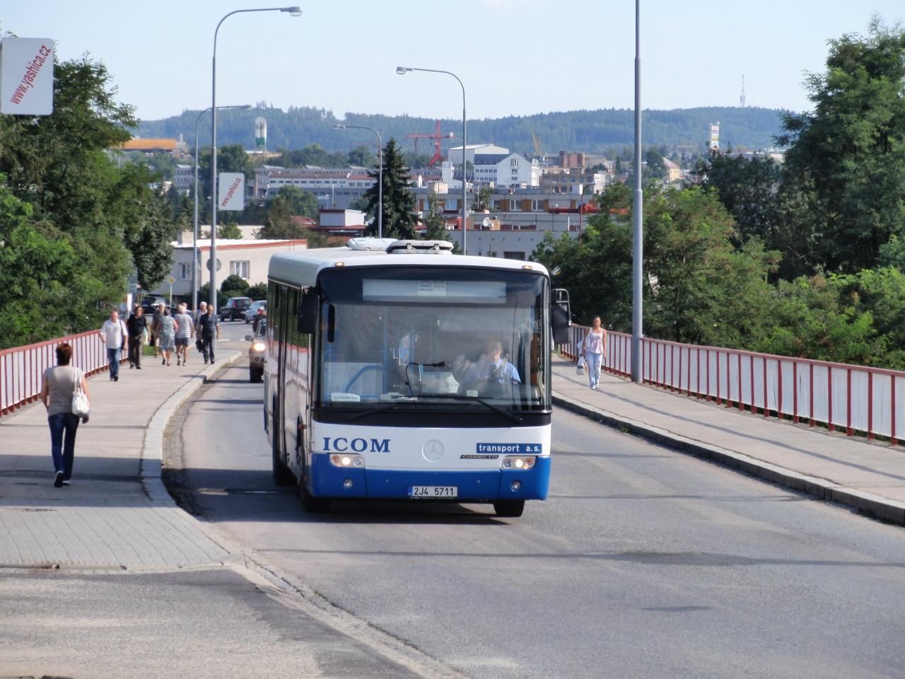 Most mezi Jelnkovou ulic a ul. Marie Majerov