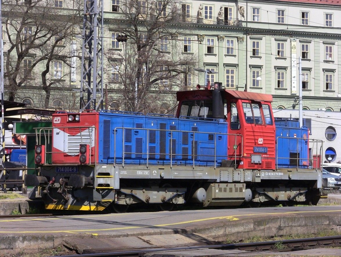 714.004-9 v Brno hl.n.  21.4.2015