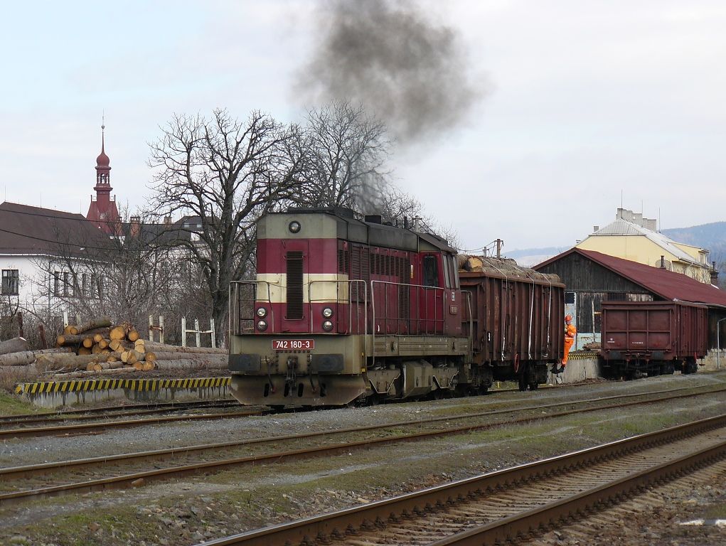 742 180-3 Holeov(a)(27.3.2009,foto-Martin Nesrsta)