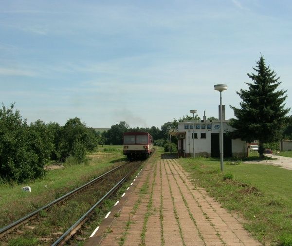 zastvka  (dve t 