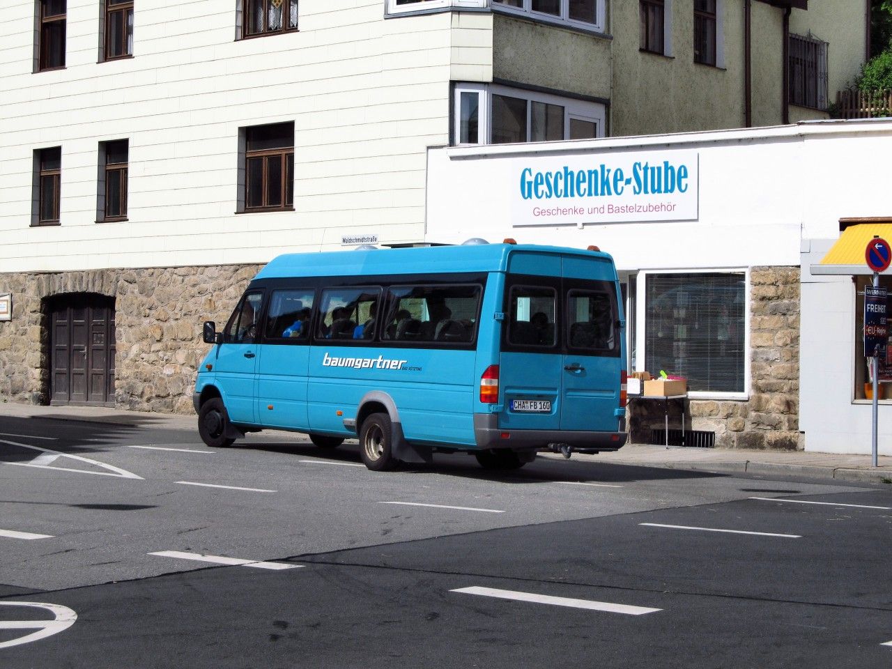 Minibus (MHD, nebo 
