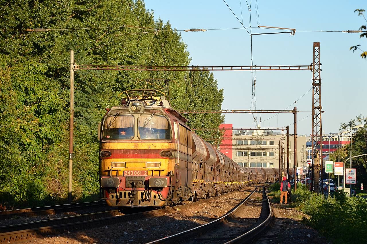 240 061 Trnvka 3.10.2013