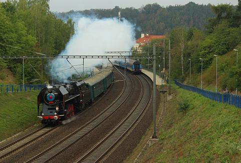 170.vro vlak v eskm Brod (foceno Praha-Kyje)