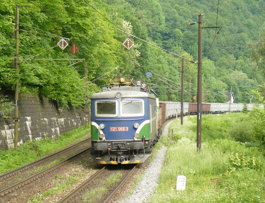 121 068-1+770 527 Streno(4.6.2011,foto-Ale Krka)