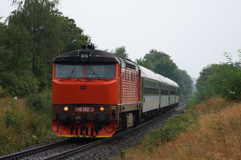 Os 7409 se bl do zastvky Plze -Skvrany.