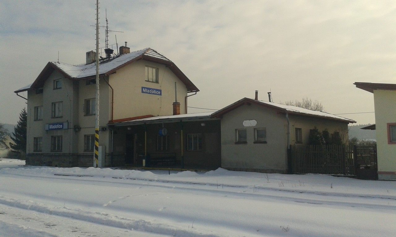 Ndran budova Mladotice v zim 1.2.2017