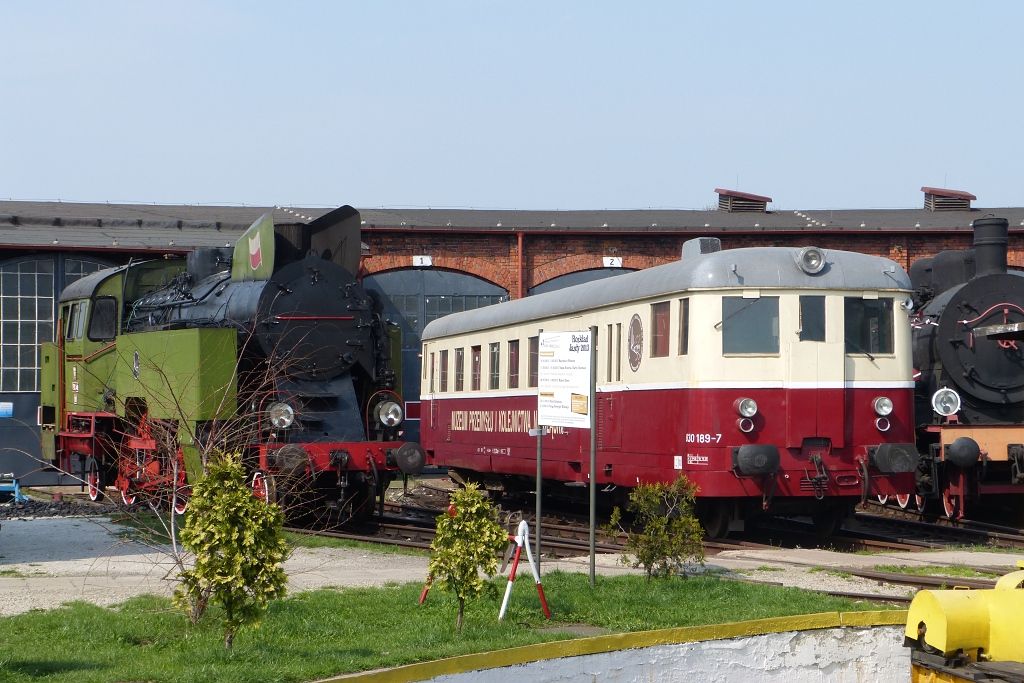 830 189-7 Jaworzyna laska(25.4.2013,foto-Ale Krka)