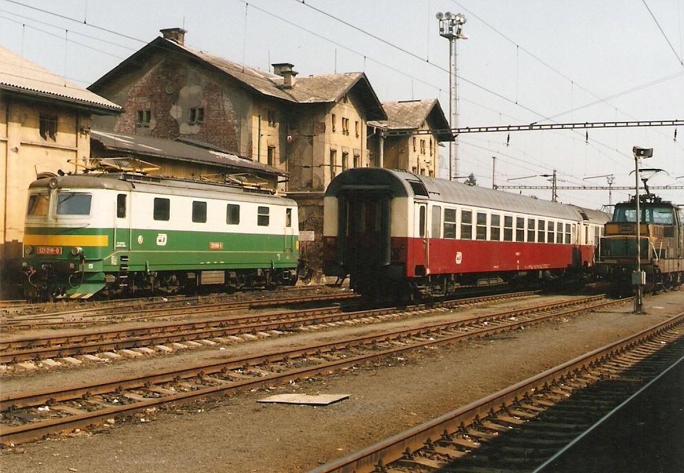 121.016 Chomutov 04-1996