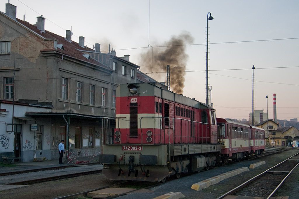 742383-3,Praha Bubny,2.4.2011,Os 9783 