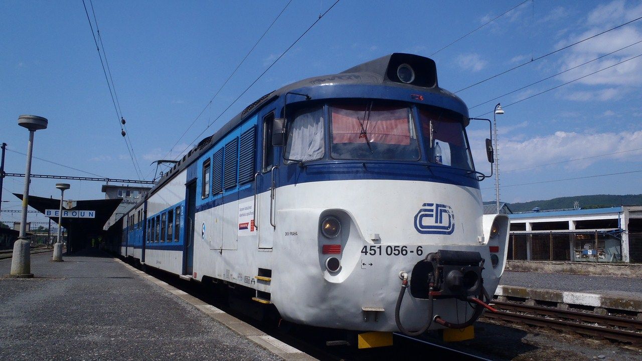 451 056-6  Beroun  Os 8831  18.6.2012