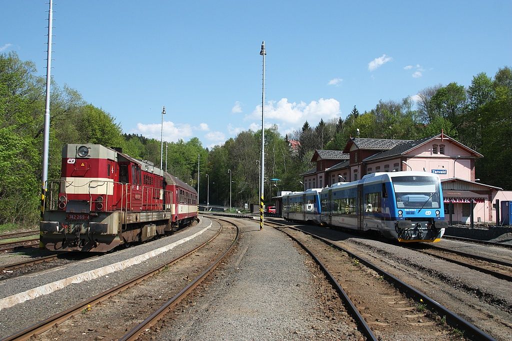 840.010 a 742.269 v Tanvald, 2.5.2012