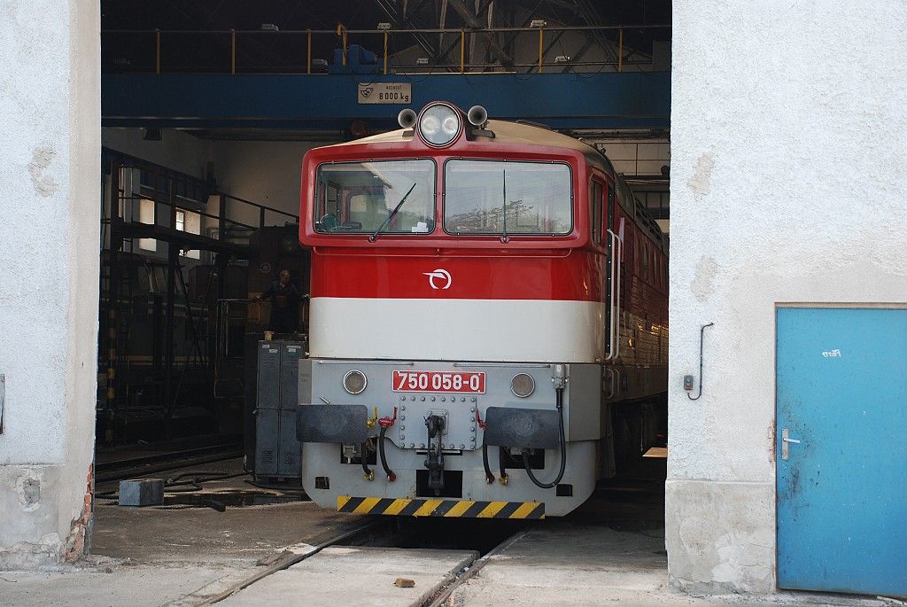 750058